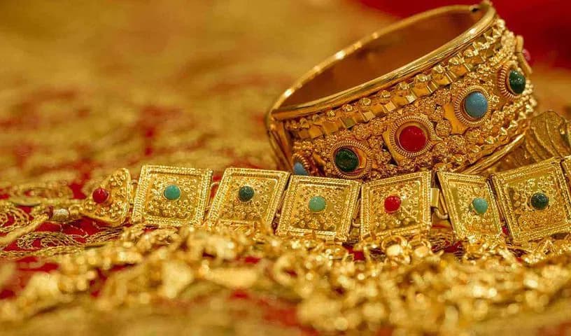 Gold and Silver Prices Dip After Record Highs, Dhanteras Jewellery Sales Soar