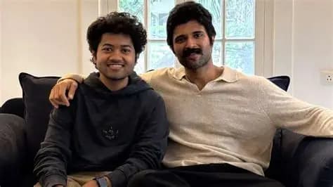 Did Vijay Gift RWDY Wear to the Film Crew?