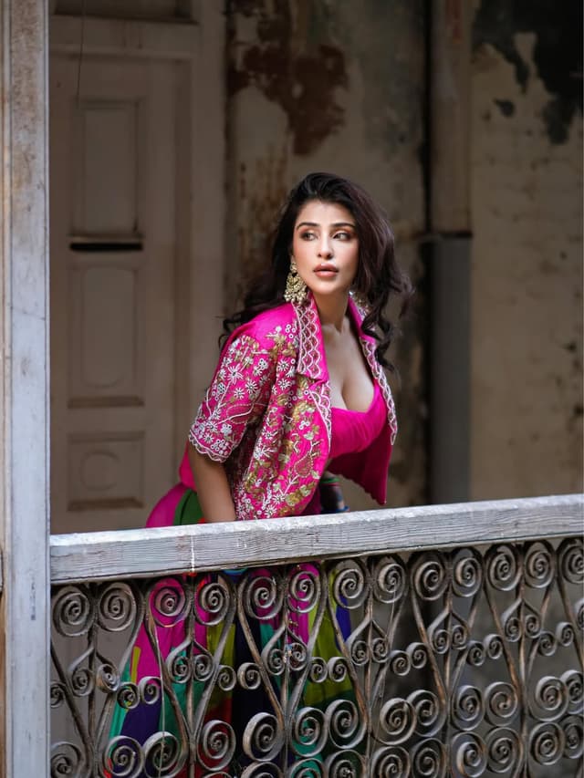 Edin Rose’s latest look is pure festival magic!