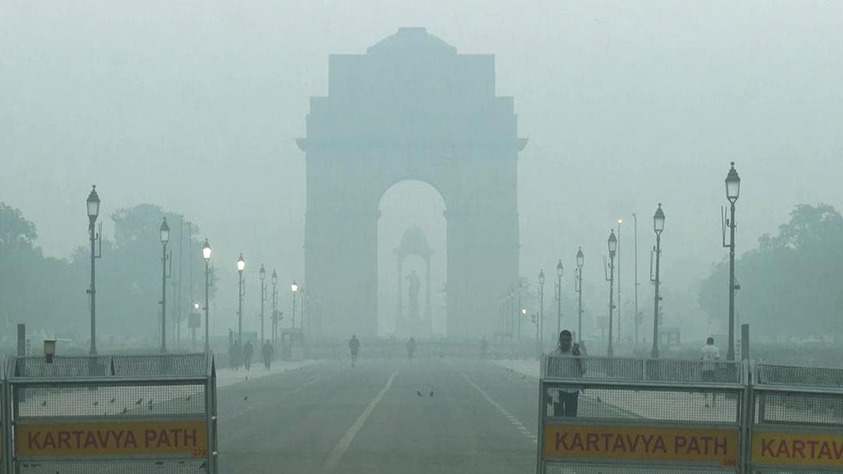 Delhi in ‘Red Zone’ as AQI Hits 335; Temperature Dips to 11°C