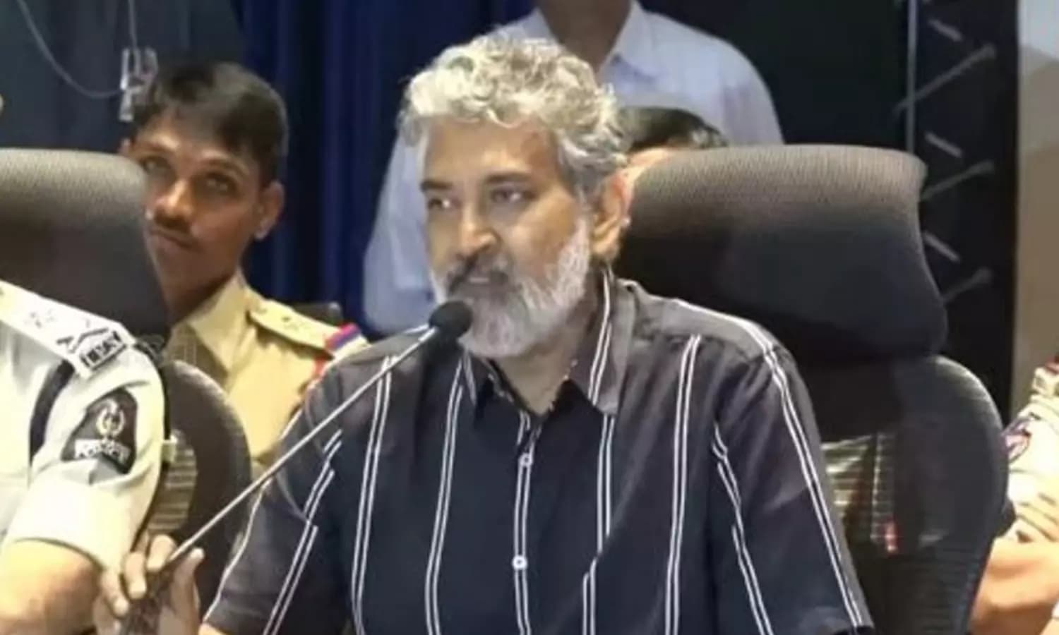 Rajamouli Reacts Strongly to iBomma Ravi’s Arrest!