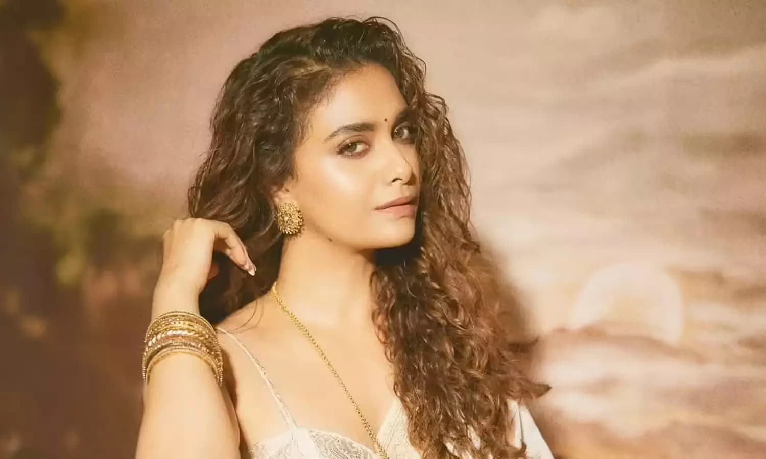 Keerthy Suresh Eyes Direction; A New Dream Beyond Acting