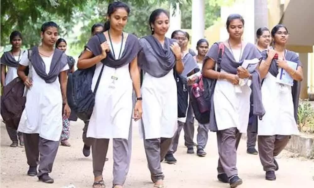 Fee Reimbursement Delays Push Students and Colleges into Crisis