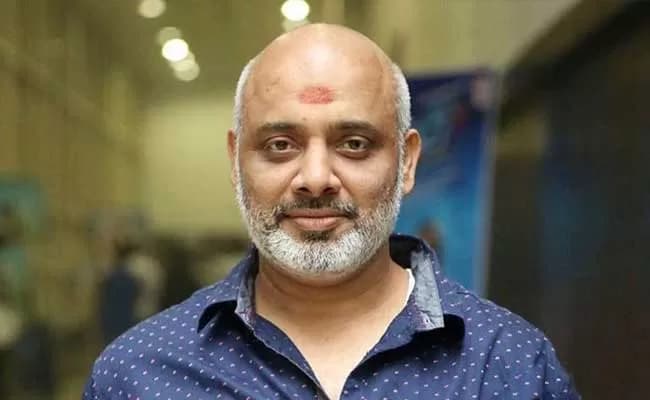 Prabhas Fans Fire on Ramajogayya Sastry’s Lyrics… Targeting ‘The Raja Saab’ Song