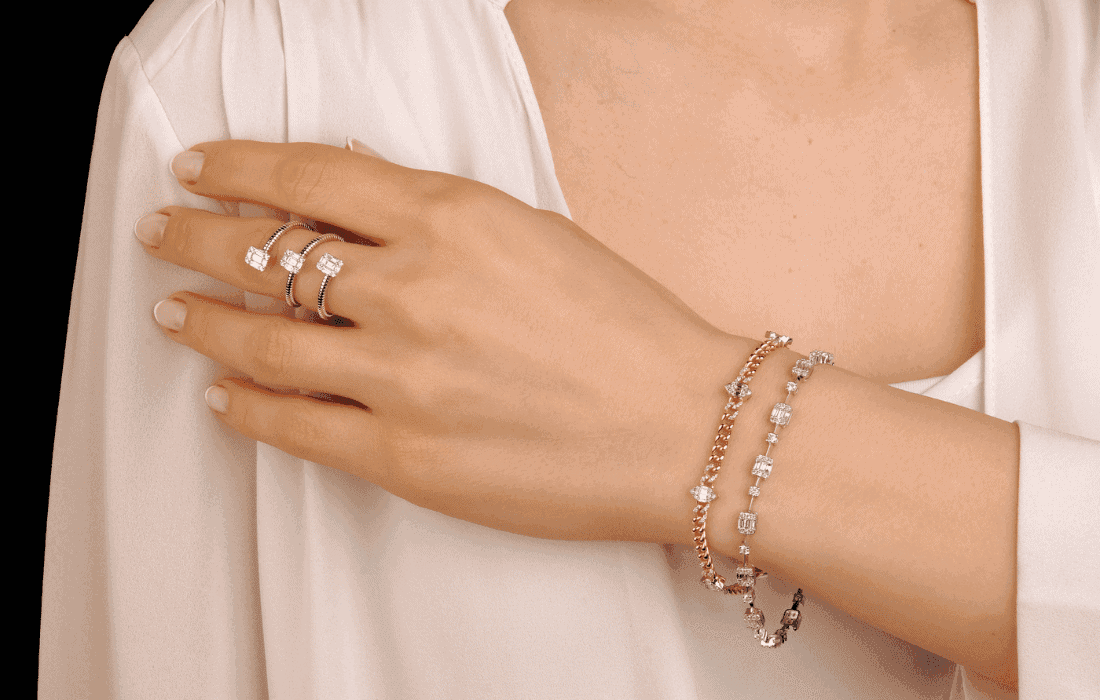 Gold Rates on Nov 28: Silver Prices Soar While Gold Sees a Slight Dip