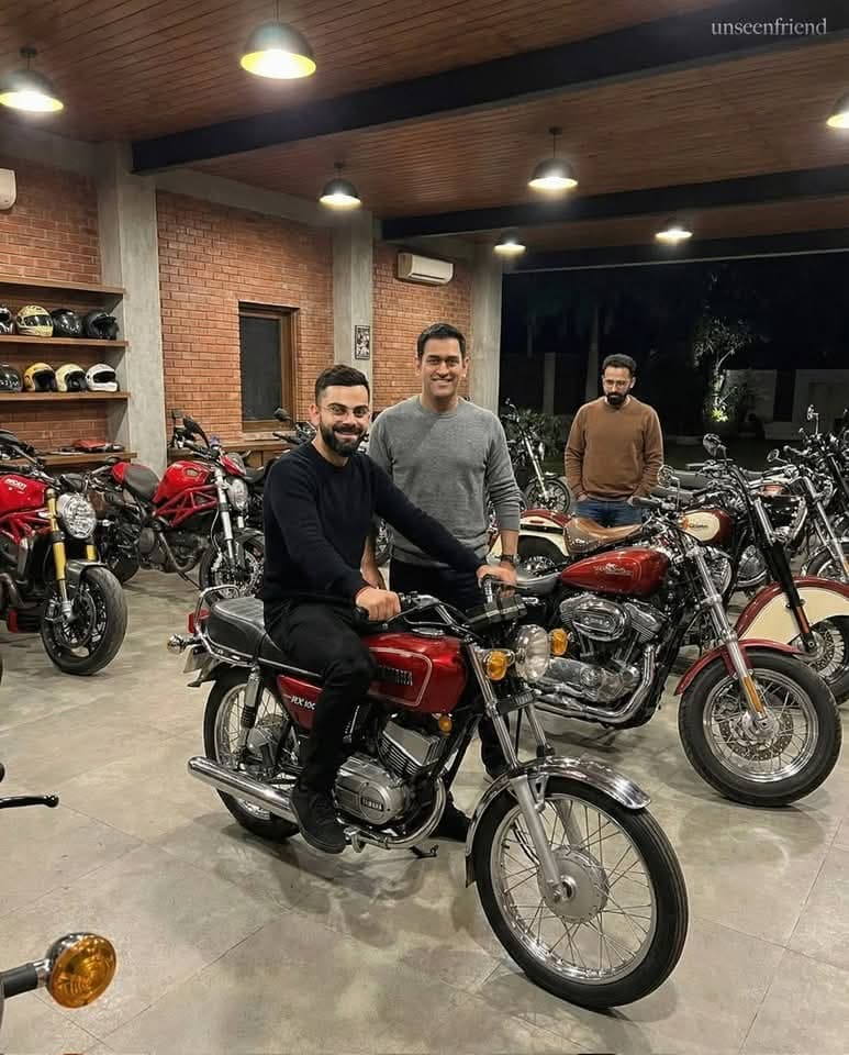 Virat Kohli Visits MS Dhoni in Ranchi
