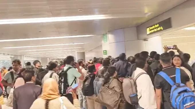 Concern of passengers at Shamshabad airport