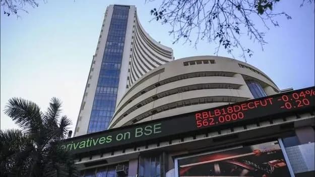 Stock market affected due to fall in rupee value