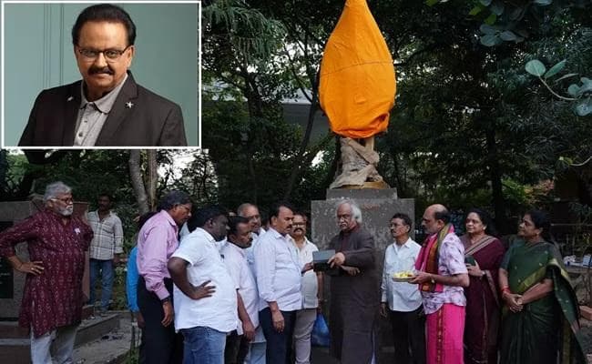 Protests over the unveiling of SP Balu’s statue – police carry out house arrests
