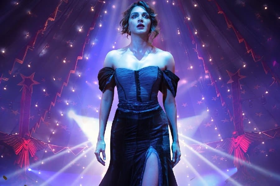 Kiara to Play Nadia in Yash’s ‘Toxic’, First Look Unveiled