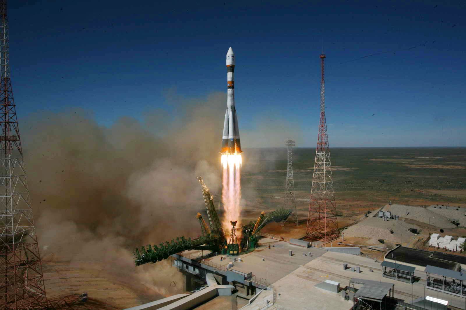 Russia Launches 52 Satellites Simultaneously Using Soyuz-2.1b Rocket
