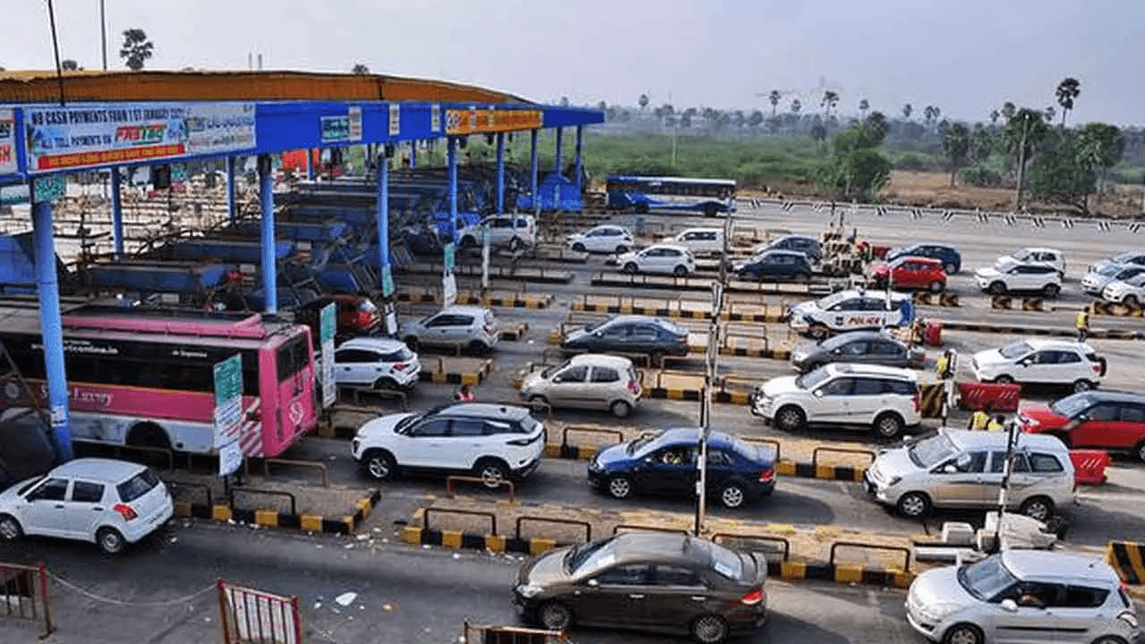 Sankranti Travel Rush Begins on Hyderabad–Vijayawada National Highway!