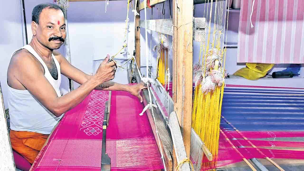 16.27 Crores Sanctioned for the Welfare of Handloom Weavers