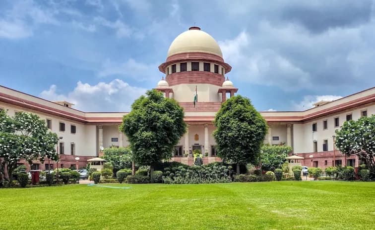 Telangana party defection case: Supreme Court adjourns the hearing by two weeks!