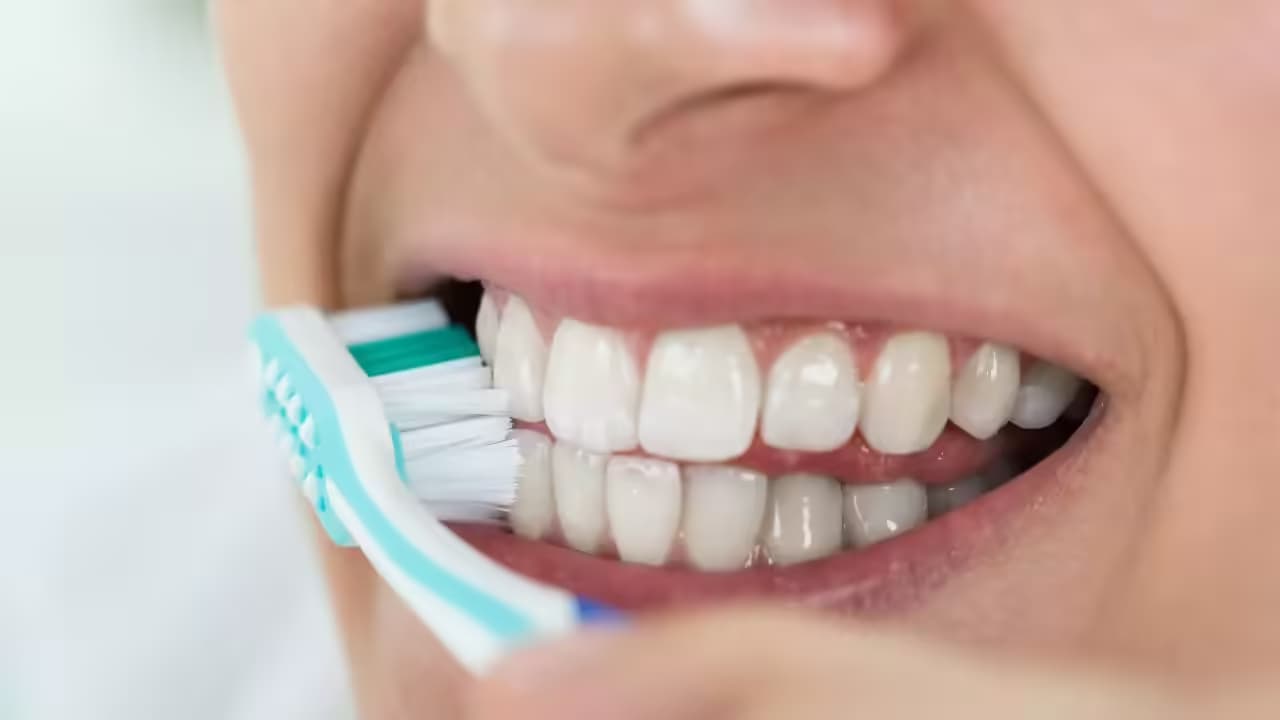 Dental Experts Recommend Using Soft, Zig-Zag Toothbrushes