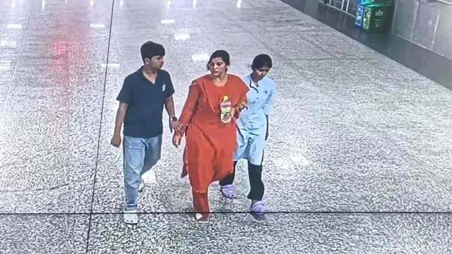 Mother Dies by Suicide Along with Her Two Children