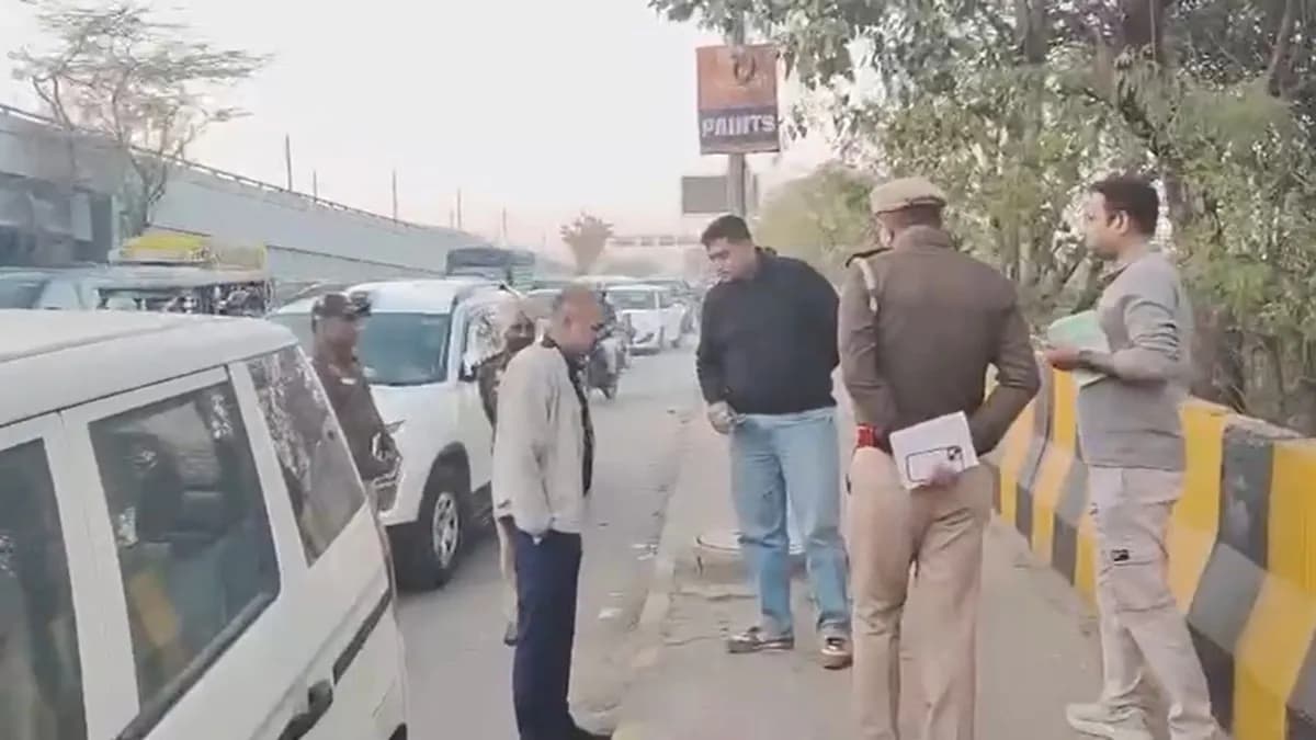 Shock in Delhi: Three Bodies Found in Parked Car