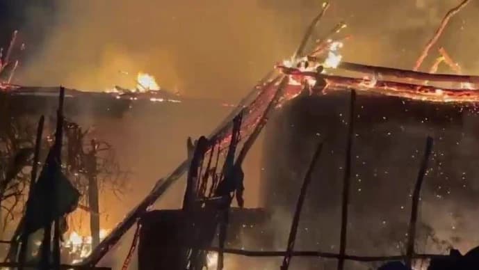 Cylinder Explosion Guts 12 Huts in Mamidikuduru, Konaseema!