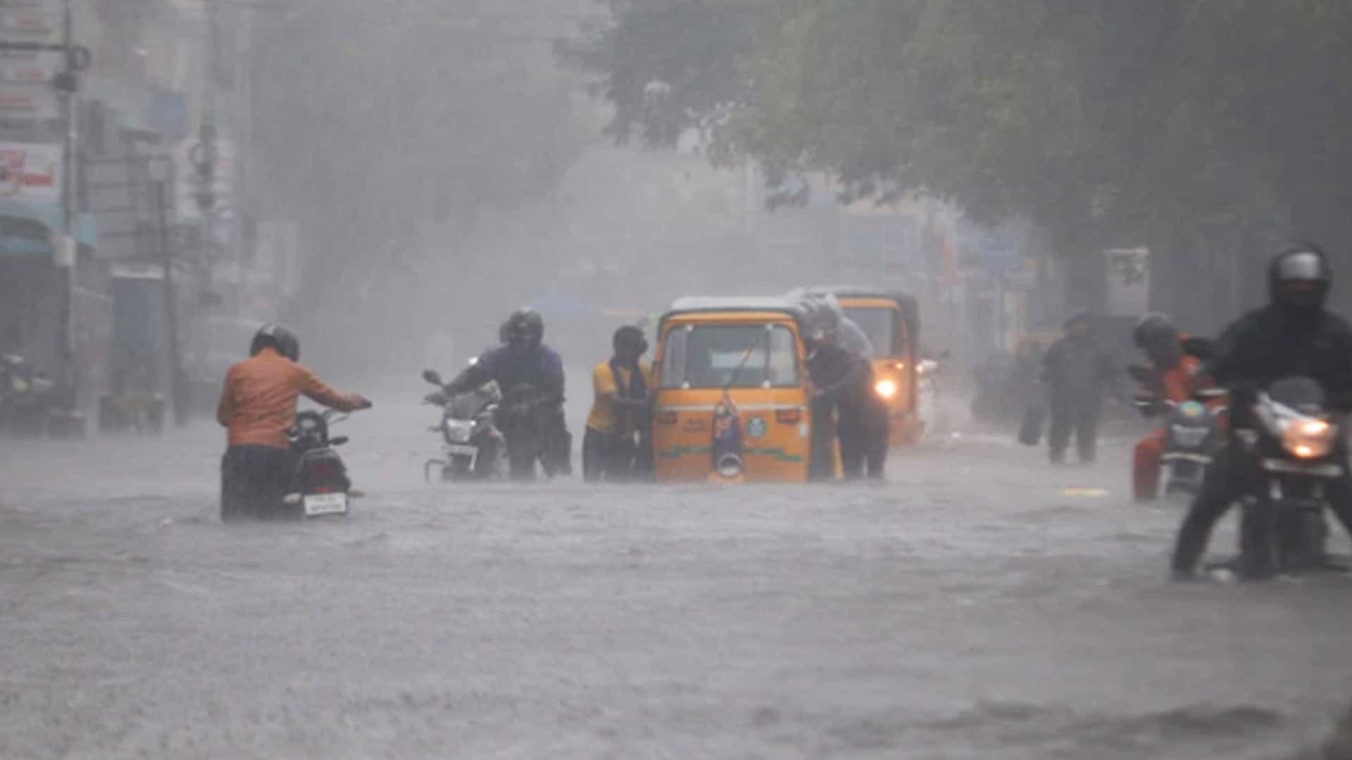 Low-Pressure Area Over Southeast Bay of Bengal; Heavy Rains Lash Tamil Nadu and Sri Lanka