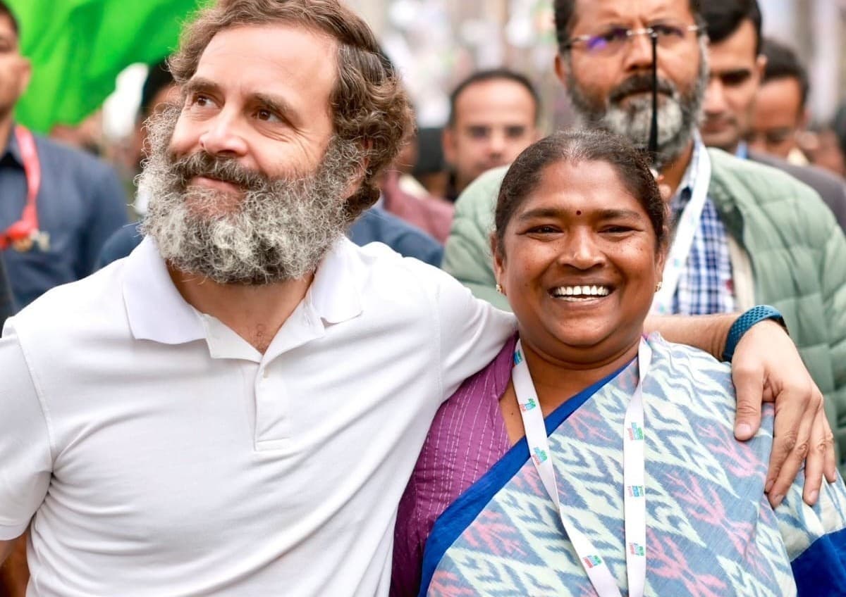 Why didn’t you invite us to the Medaram Jatara? – Rahul Gandhi to Minister Seethakka!