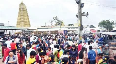 Devotee Injured In Tirumala Queue Line !