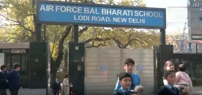 Bomb Threat to Several Schools in Delhi..