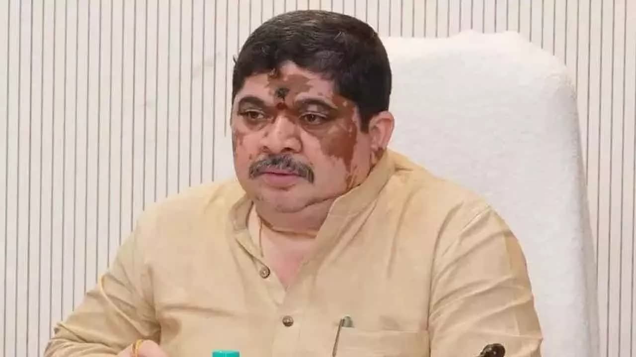 TGSRTC Workers Issues Are Under Government Review: Minister Ponnam Prabhakar