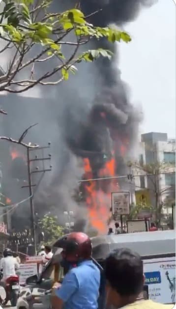 Major Fire Breaks Out on Jubilee Hills Road Number 36