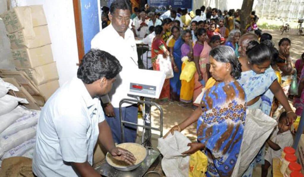 Center's key decision on ration rice