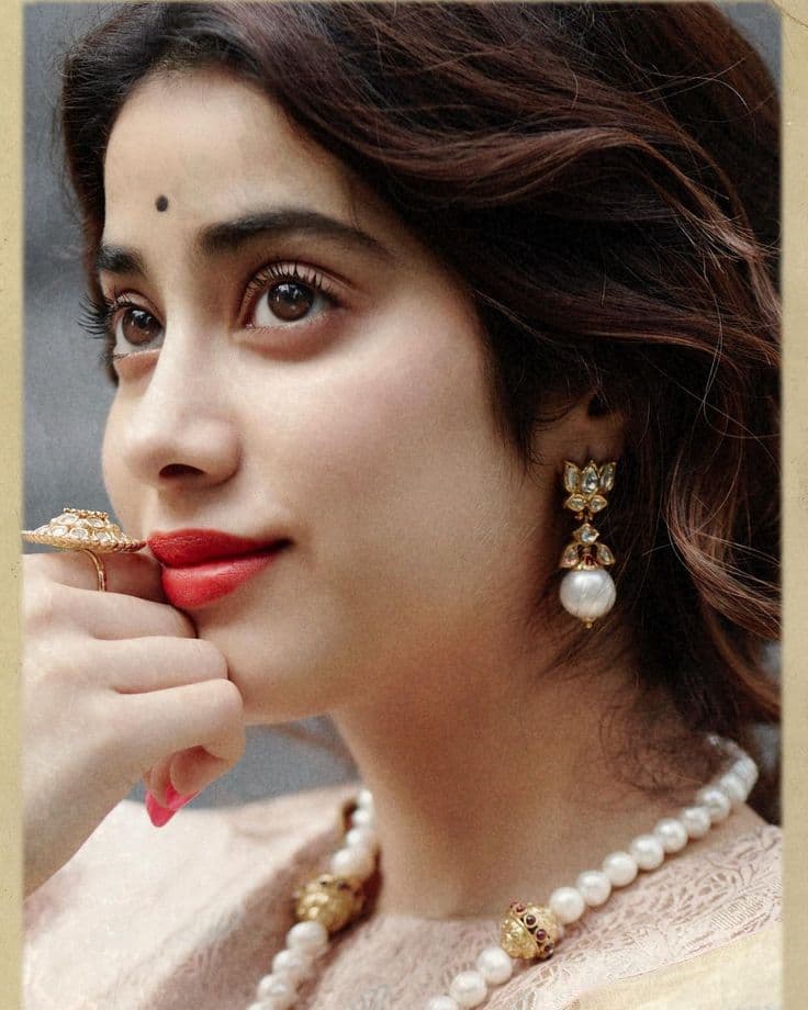 Janhvi Kapoor Speaks Out on Social Media Trolling!