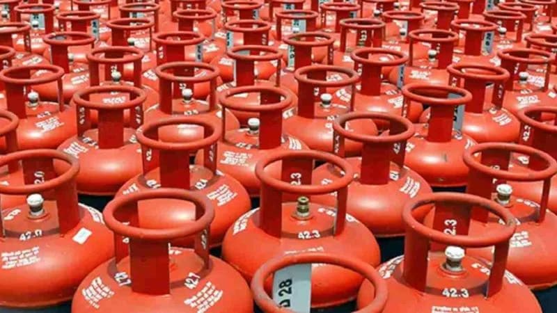 LPG Should Be Supplied Only to Domestic Consumers: Centre