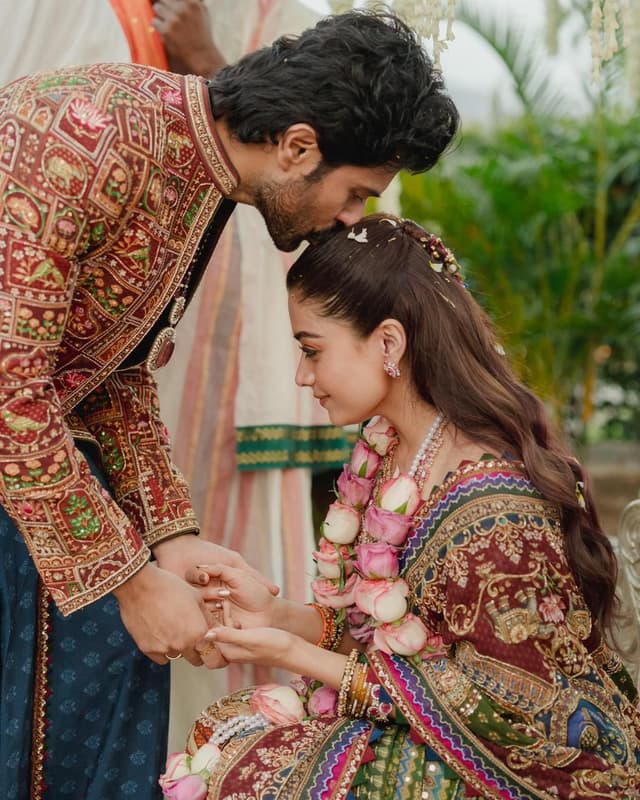 Vijay Deverakonda Shines in Royal Style with Rashmika – A Special Look