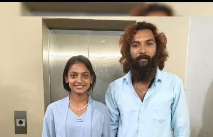 Kumbh Mela Beauty Monalisa at the Police Station