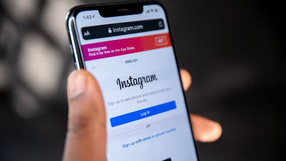 Instagram Brings AI Voice Effects !