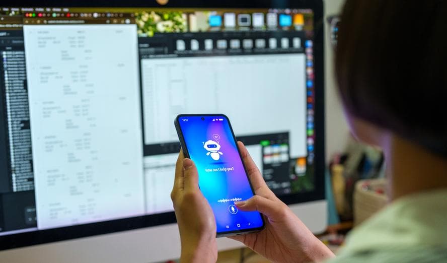 AI Chatbots Show Risky Behavior in Sensitive Conversations