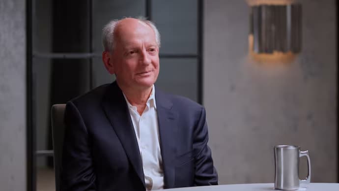 Stuart Russell’s Warning: Will Even CEOs Be Replaced by AI?