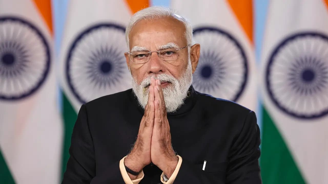 PM Modi Hands Over Appointment Orders to 61,000 People..