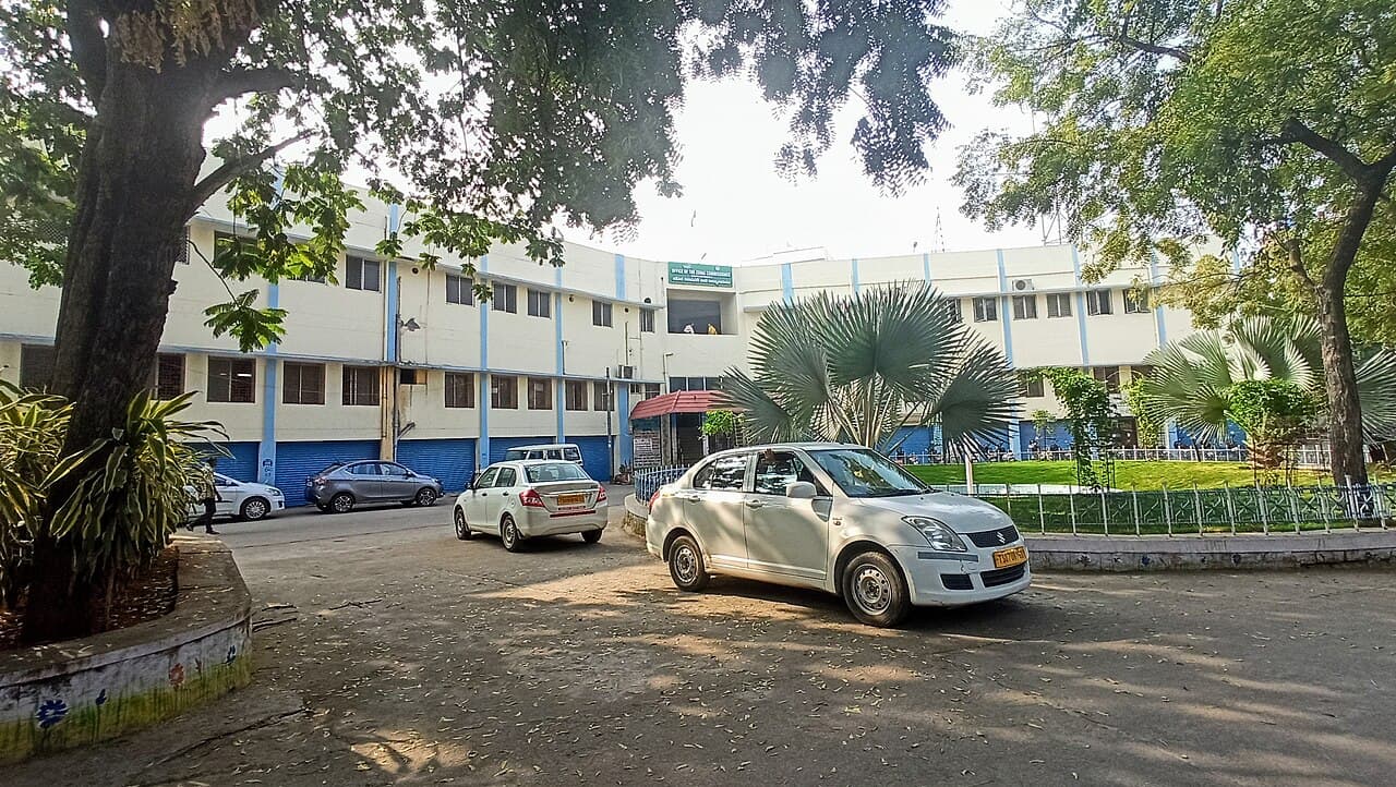 GHMC Engineer Caught Accepting ₹15 Lakh Bribe for Clearing Pending Bills!